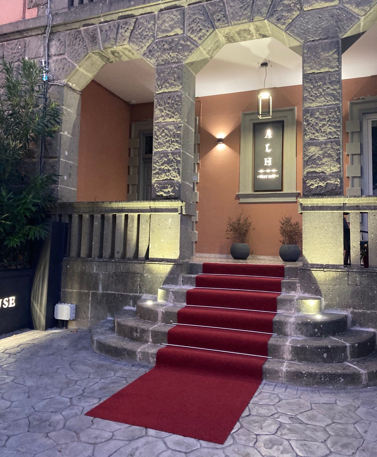 INGRESSO ESTERNO